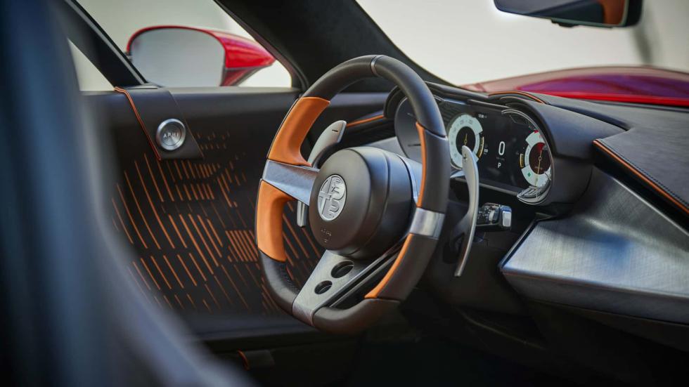 Η 33 Stradale είναι το νέο supercar της Alfa Romeo 
